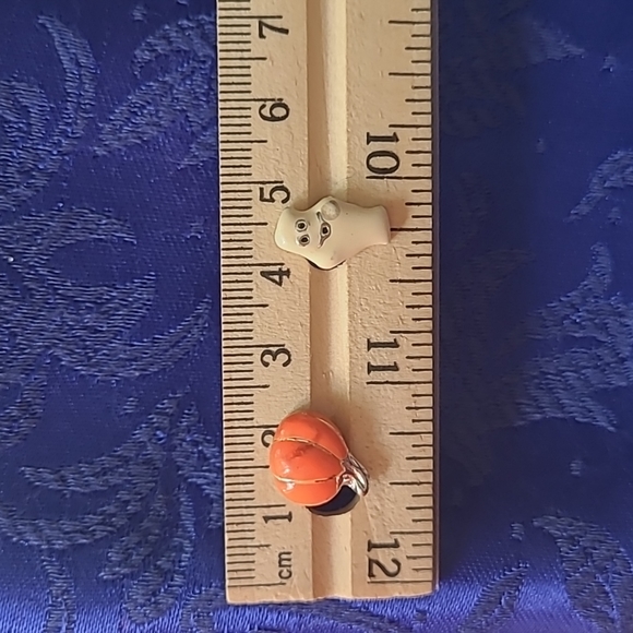 🍂🎃Set of Vintage Mismatched Halloween earrings- for Crafting, Costumes, Repair - Picture 12 of 13